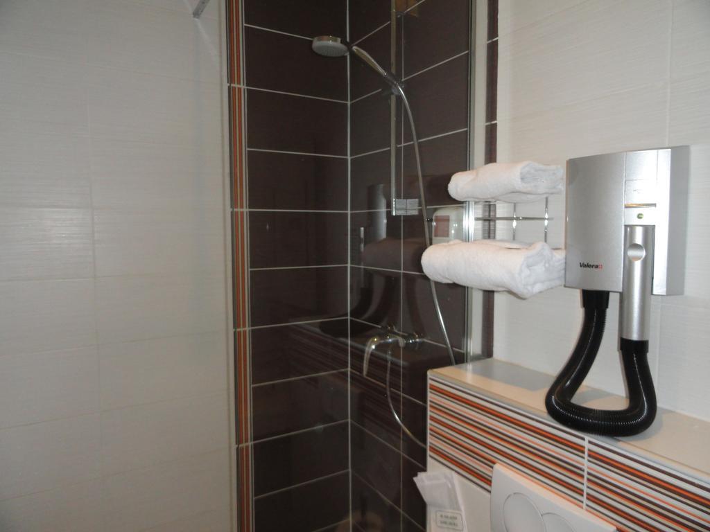 The Originals City, Hotel Continental, Пуатье Номер фото